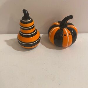 Striped Halloween Ceramic Salt and Pepper Shaker (PH)